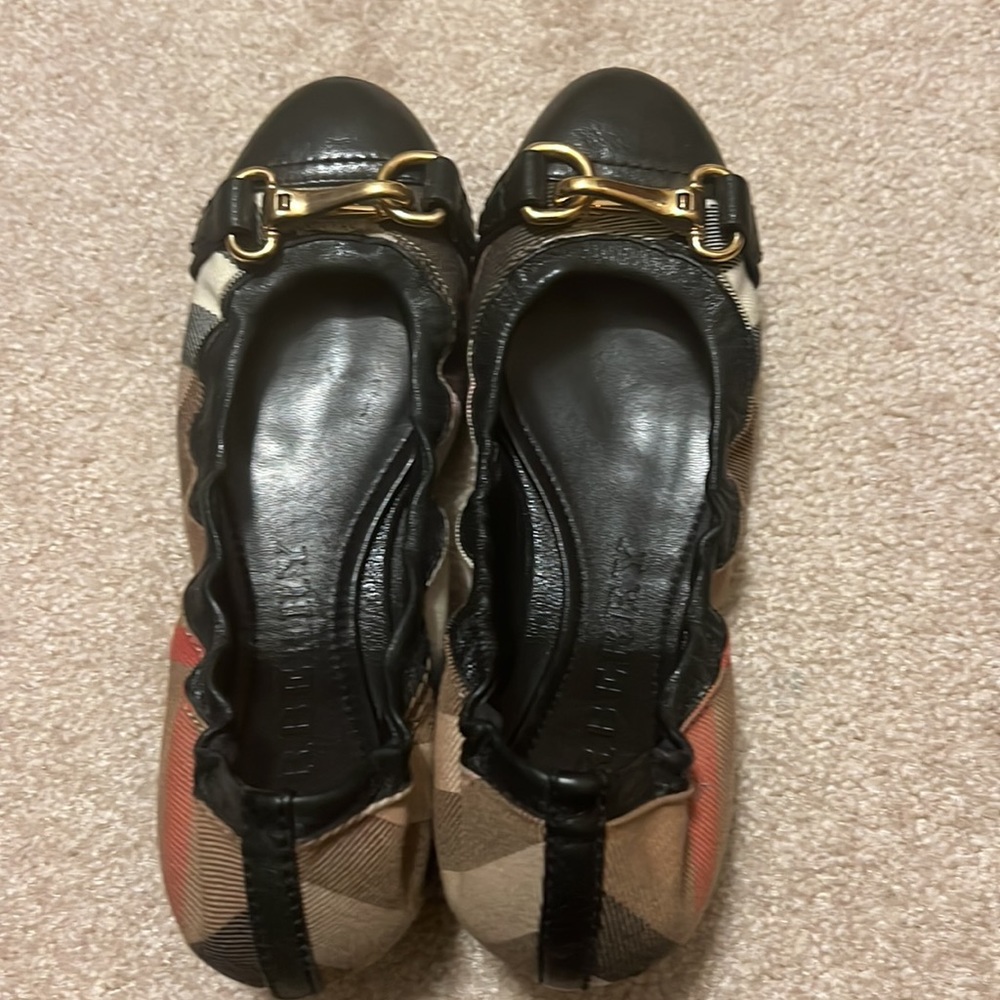 Burberry ballerina flats